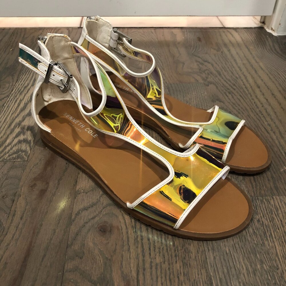 Kenneth Cole Metallic Sandals - White Size 8